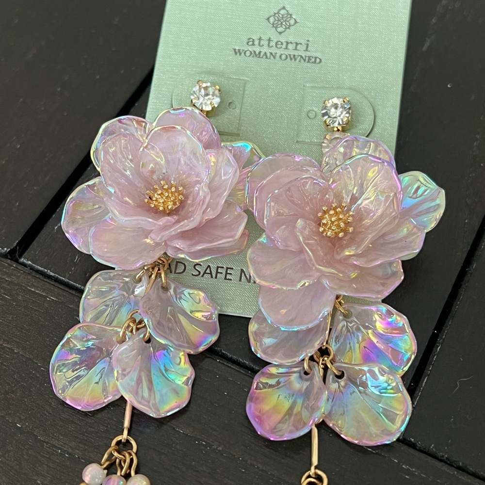 Atterri Floral Earrings - Picture 5 of 5